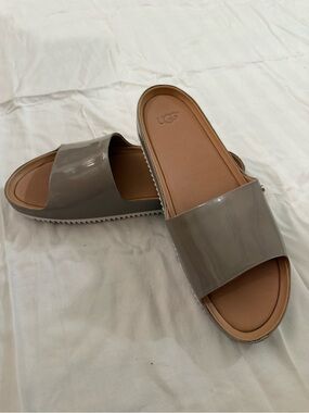 UGG Women’s Taupe Patent Slide Sandals